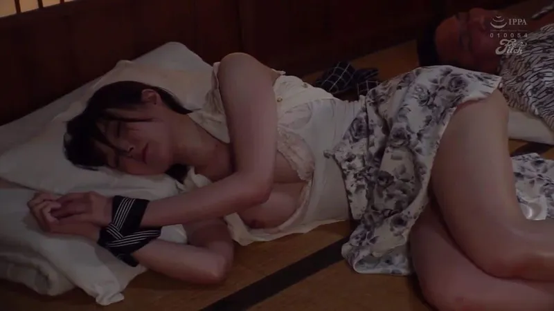 Xin anh xã đi công việc với tiền bối, nữ nhân viên rơi vào kế hoạch của ông sếp biến thái