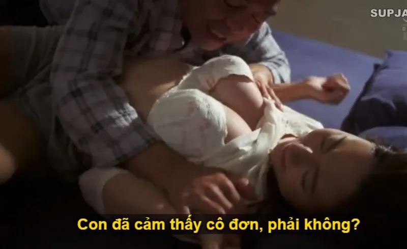 Nhìn con trai mải miên lao vào việc làm khiến người yêu của nó cô lập lẻ loi, bố chồng liều lĩnh đè bẹp con dâu.