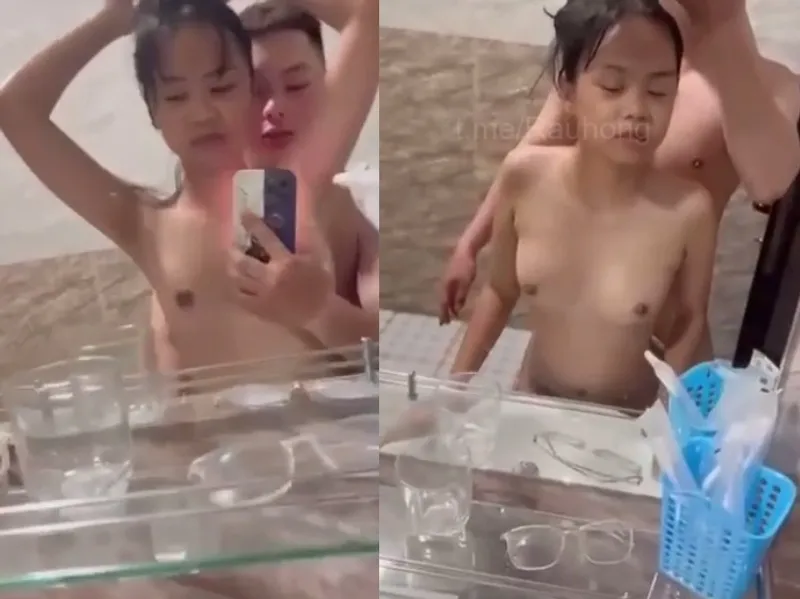 Thon gọn em cùng người yêu trả bài trước gương quay kỉ niệm
